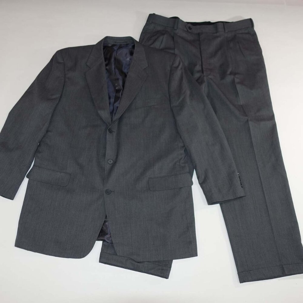 Lazetti Men's 3 Button Suit Size 46 Long 38 x 30 Gray 100% Wool Pleated Cuffed